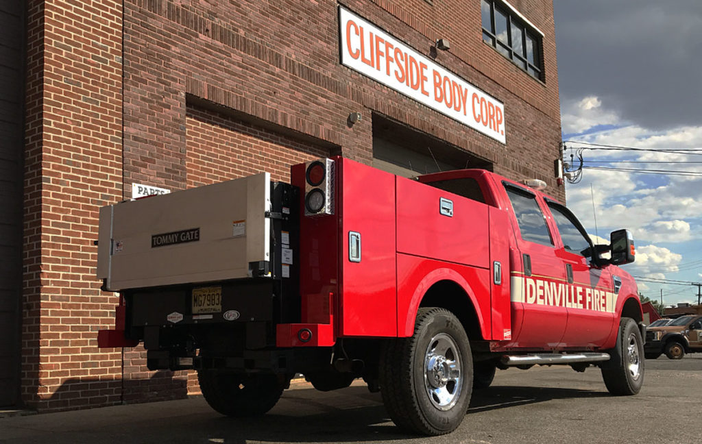 Liftgates - Cliffside Body Truck Bodies & Equipment Fairview NJ